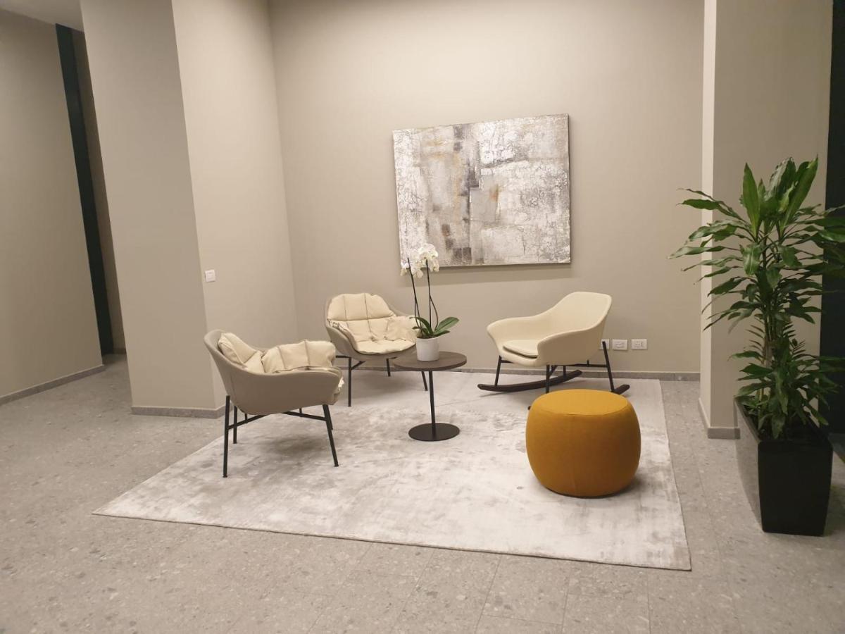 Yellow Uptown 70 - Fiera Milano Pero Zewnętrze zdjęcie